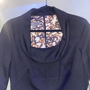 Donna Ricco size 8 women’s 
Black pretty inprint